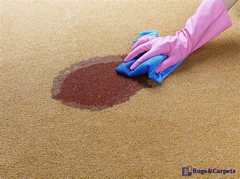 carpet cleaner leave mud like spots|best way to clean carpet mud.